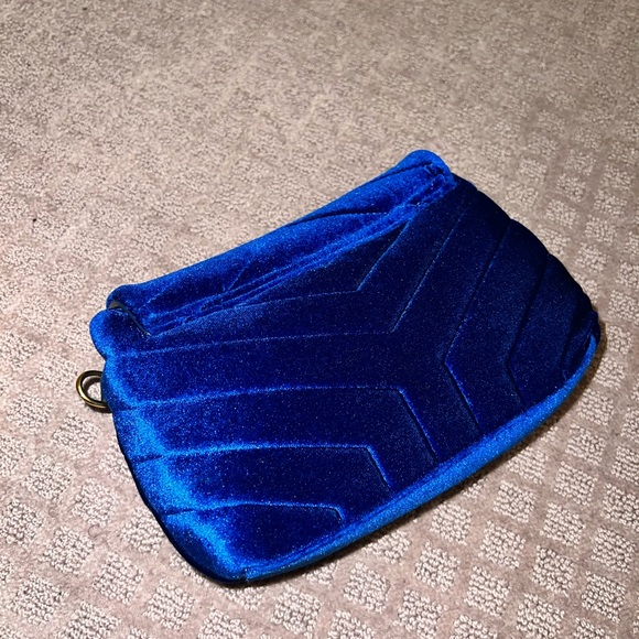 Yves Saint Laurent Blue Velvet Clutch - Picture 2 of 5